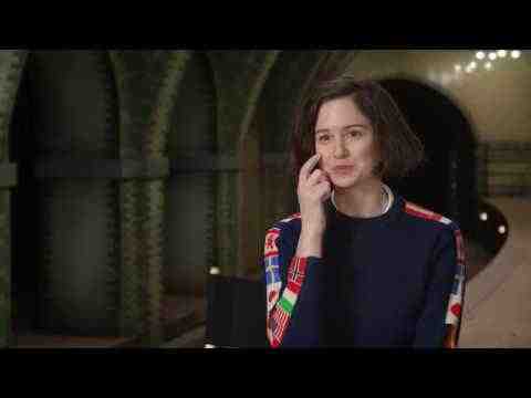 Fantastic Beasts and Where to Find Them - Katherine Waterston Interview