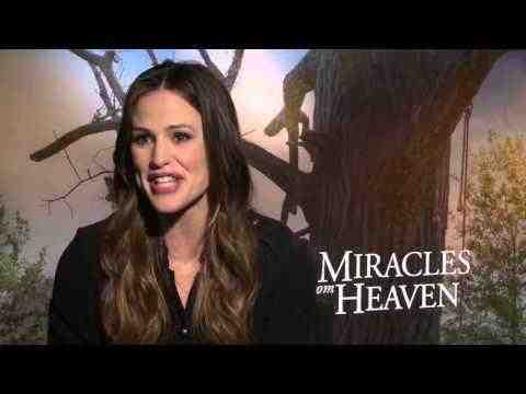 Miracles from Heaven - Jennifer Garner & Kylie Roberts Interview