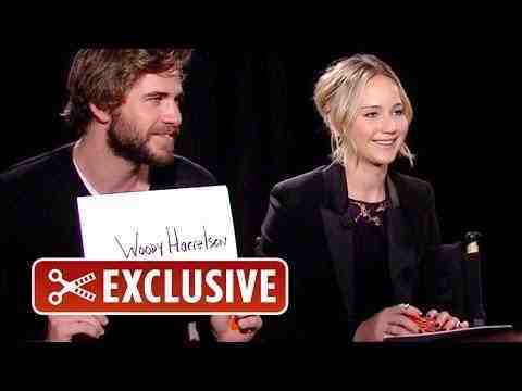 The Hunger Games: Mockingjay - Part 1 - Versus Game with The Hunger Games Cast